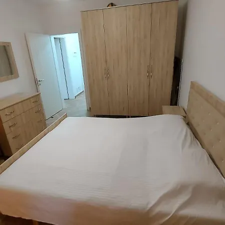 Apartamento For Rent In Shengjin *